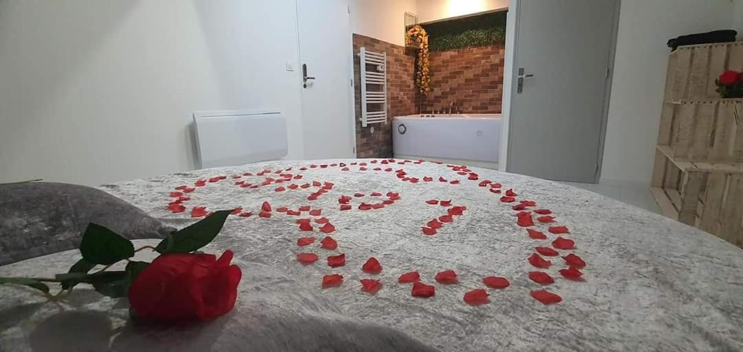 Love Rooms De La Presqu'Ile Saint-Vincent-de-Paul  Екстериор снимка