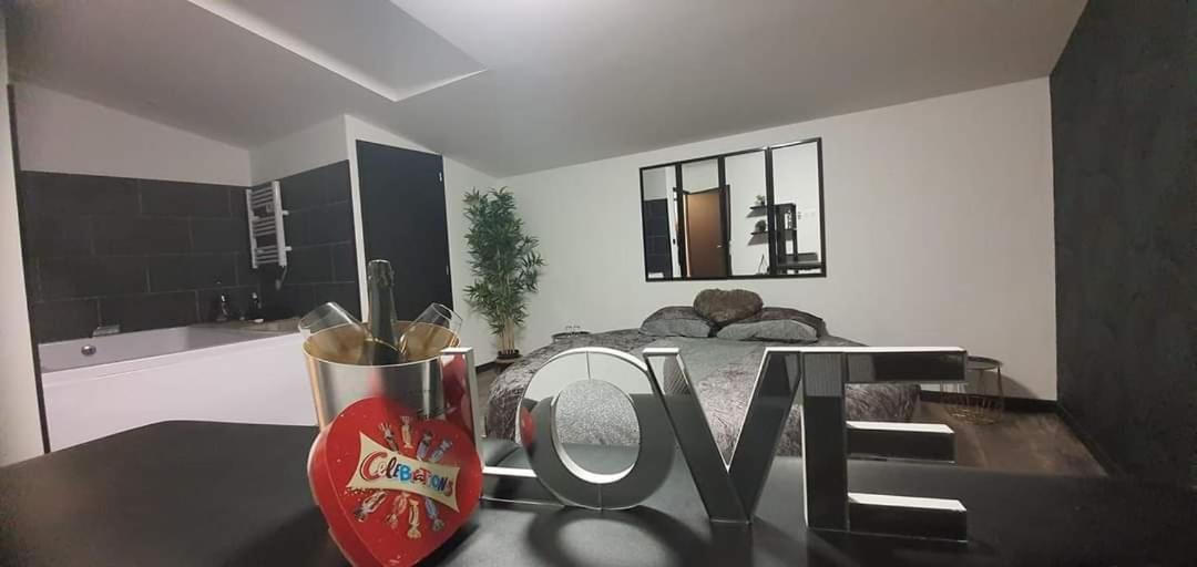 Love Rooms De La Presqu'Ile Saint-Vincent-de-Paul  Екстериор снимка