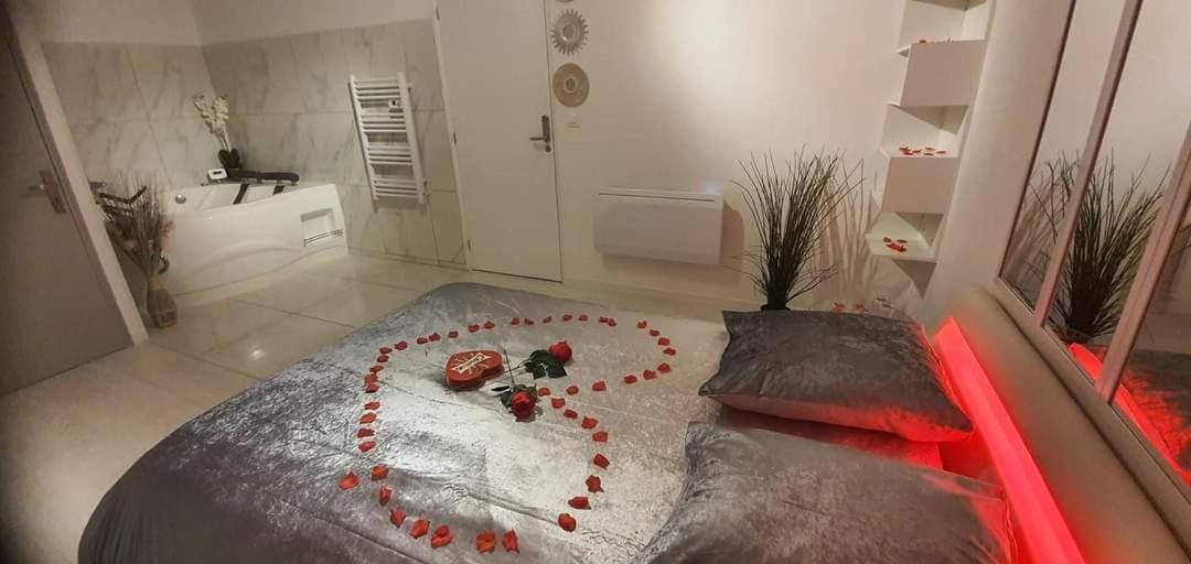 Love Rooms De La Presqu'Ile Saint-Vincent-de-Paul  Екстериор снимка
