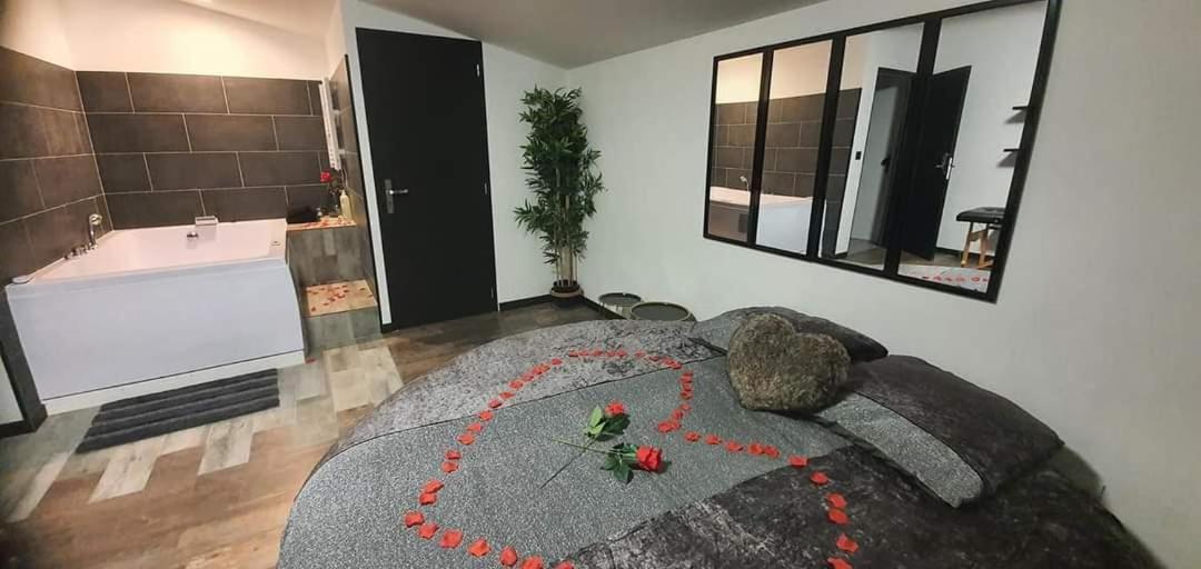 Love Rooms De La Presqu'Ile Saint-Vincent-de-Paul  Екстериор снимка